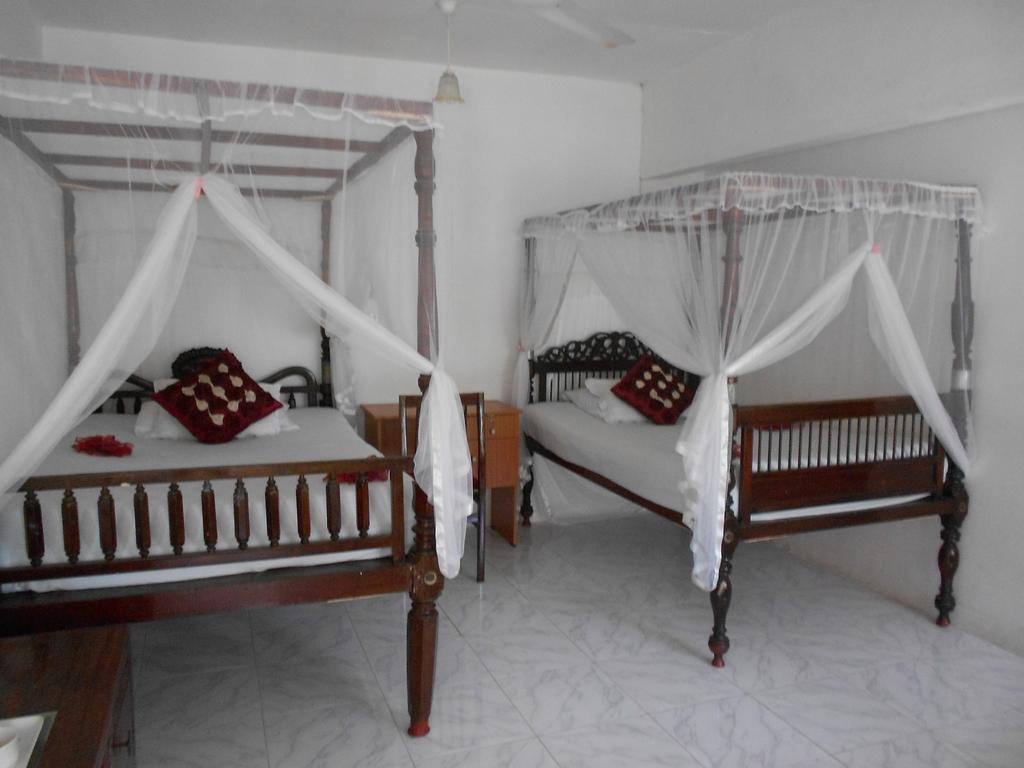 Wijenayake'S - Beach Haven Guest House - Galle Fort الغرفة الصورة